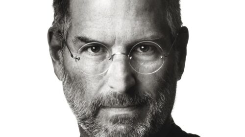 Steve Jobs revolucionó al mundo gracias a sus inventos como el iPhone y las computadoras Mac, lo que le permitió amasar una gran fortuna, pero ¿quién se quedó con su herencia tras morir hace más de una década?